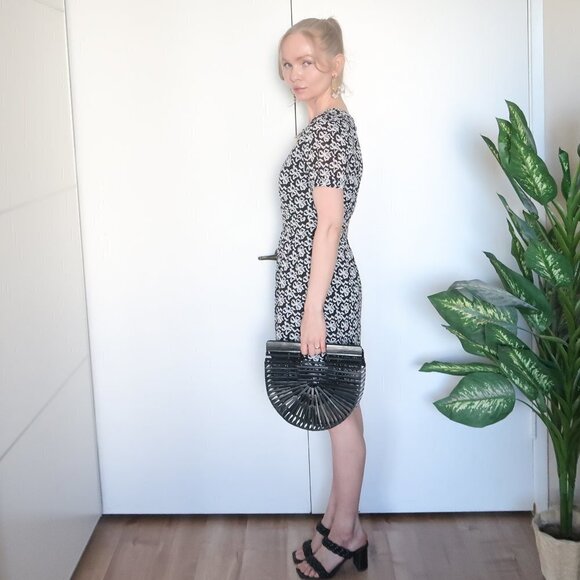 J. Crew Black & White Short Sleeve Crew Neck Mini Dress w Bow Tie Pattern Size 4 - Picture 4 of 12